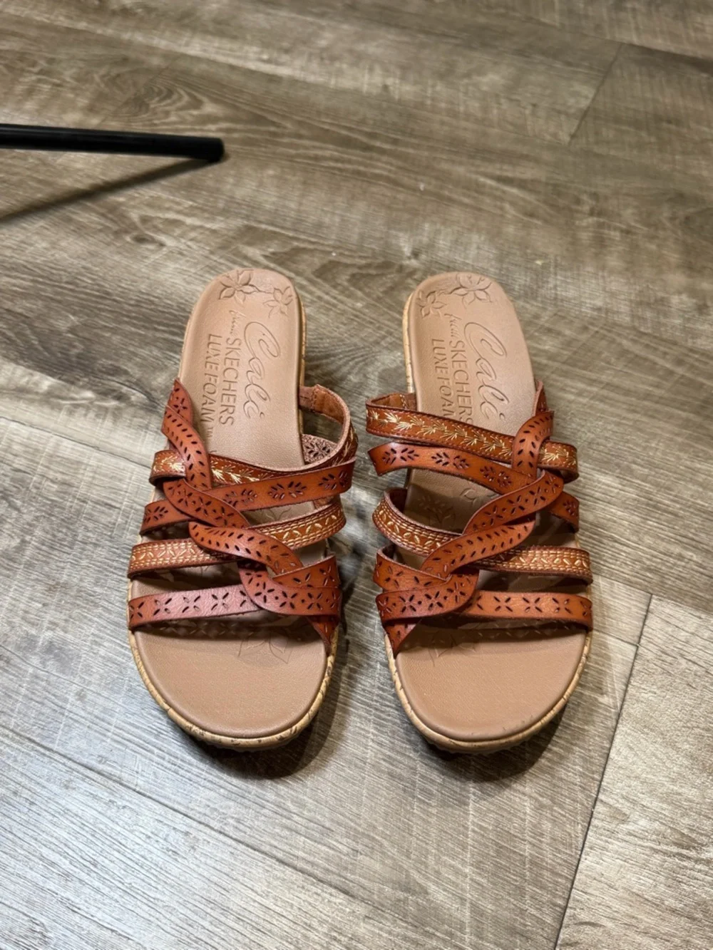 Skechers Beverlee Women’s Tiger Posse Slip On Brown Strappy Wedge Sandals Size 8 - Picture 1 of 6